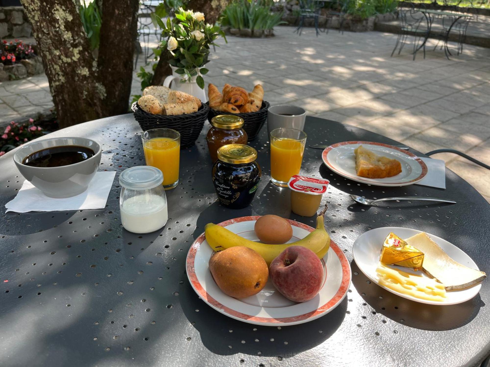 Hotel Mas De L'Espaire 레반 외부 사진